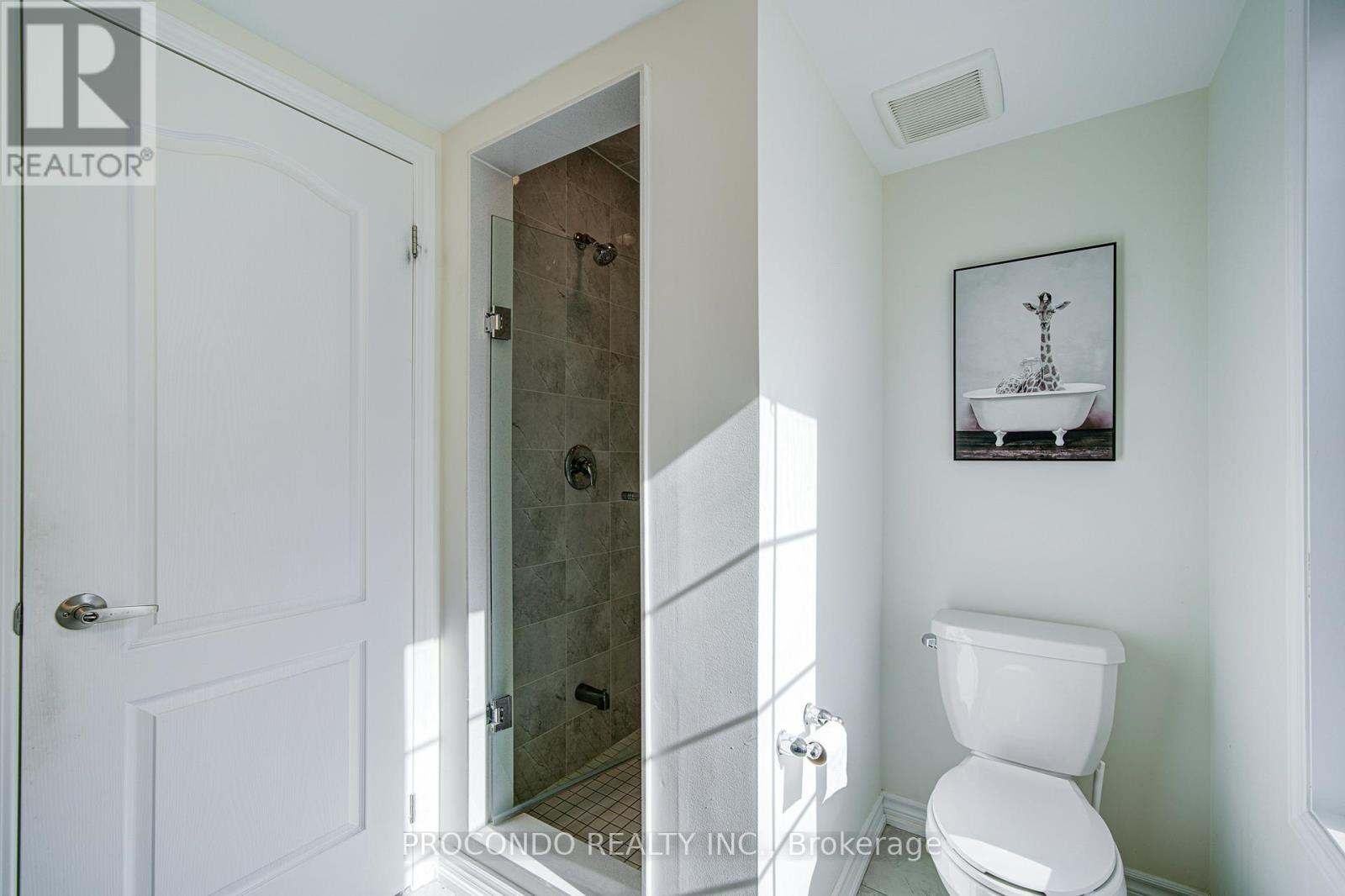 38 Bluegill Crescent, Whitby, Ontario  L1P 0E4 - Photo 12 - E12489132