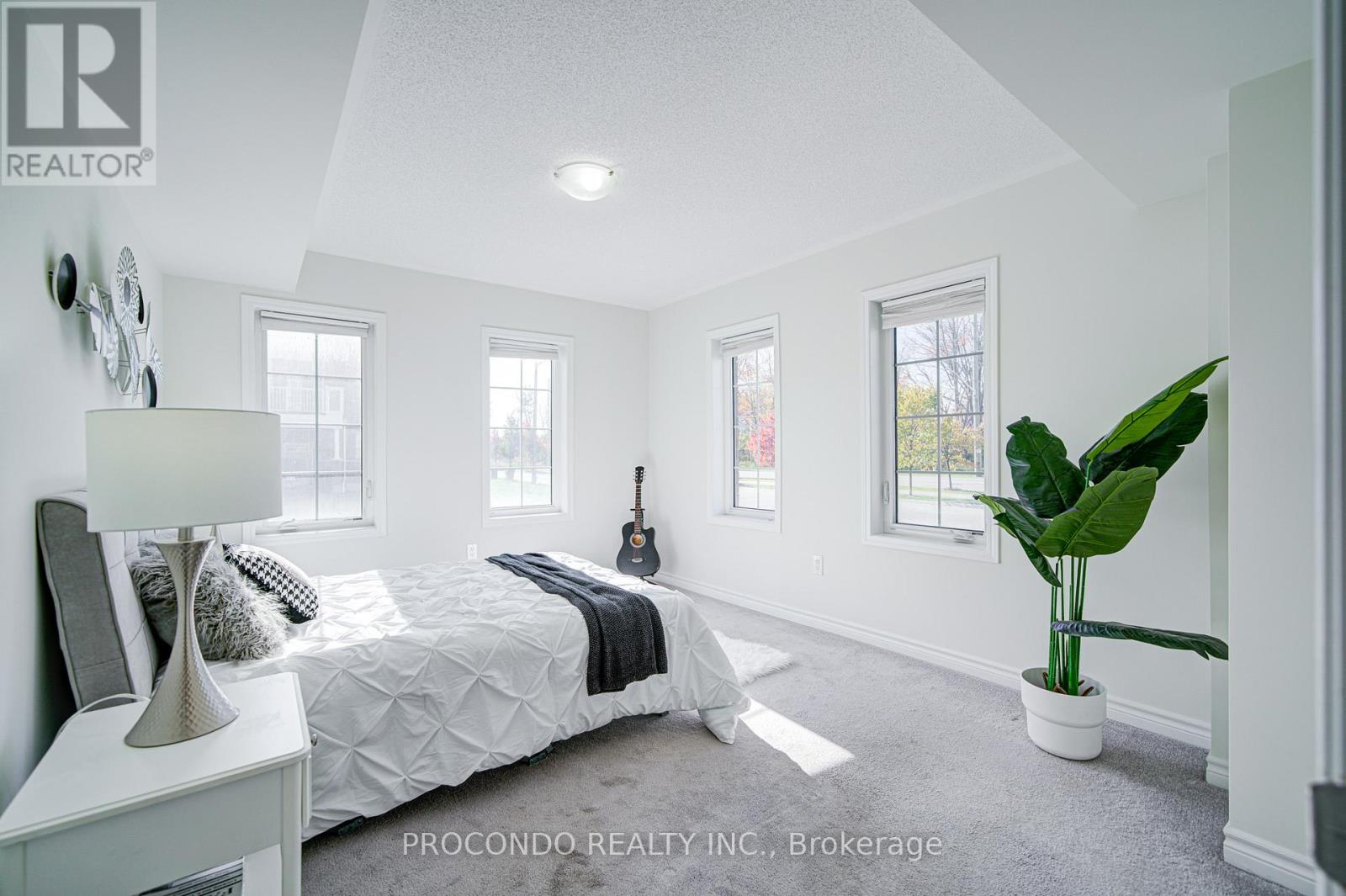 38 Bluegill Crescent, Whitby, Ontario  L1P 0E4 - Photo 8 - E12489132