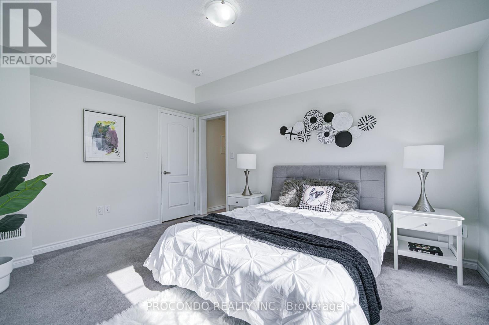 38 Bluegill Crescent, Whitby, Ontario  L1P 0E4 - Photo 9 - E12489132