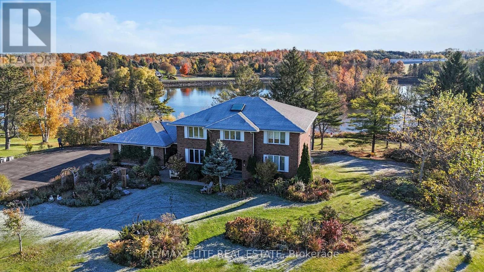 9 ISLAND LAKE DRIVE, Whitchurch-Stouffville, Ontario