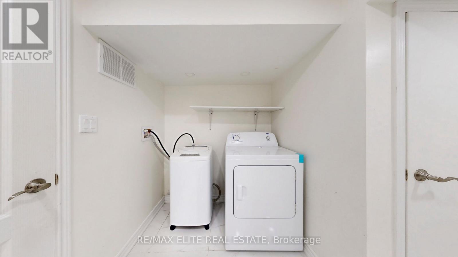 9 Island Lake Drive, Whitchurch-Stouffville, Ontario  L4A 3G7 - Photo 25 - N12489158