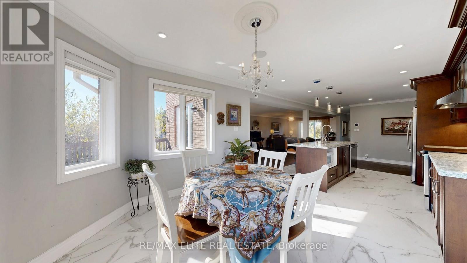 9 Island Lake Drive, Whitchurch-Stouffville, Ontario  L4A 3G7 - Photo 34 - N12489158