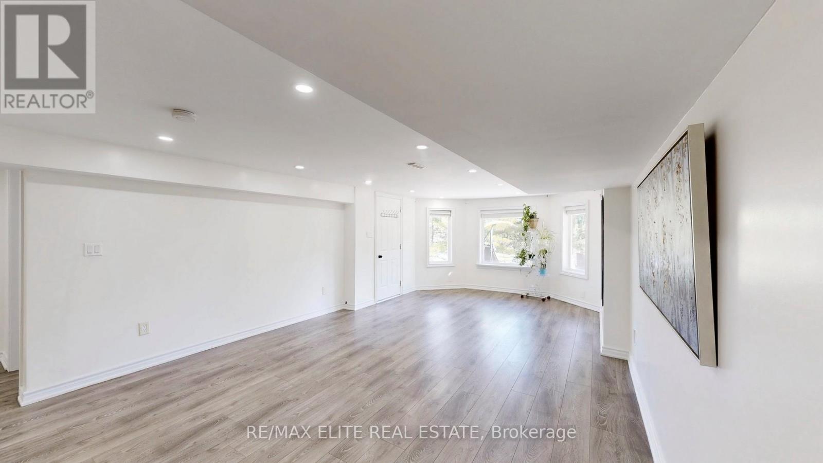 9 Island Lake Drive, Whitchurch-Stouffville, Ontario  L4A 3G7 - Photo 39 - N12489158