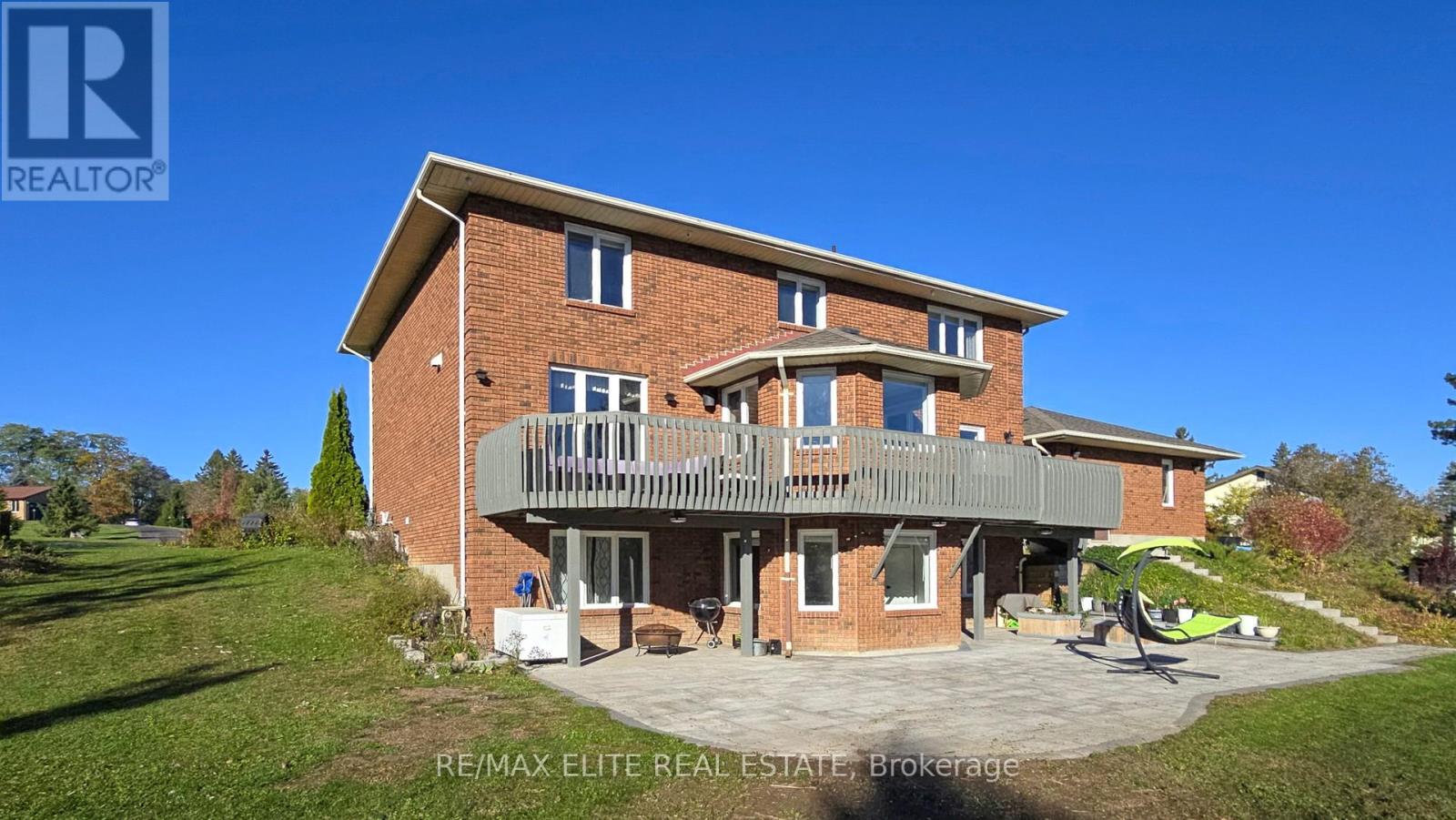 9 Island Lake Drive, Whitchurch-Stouffville, Ontario  L4A 3G7 - Photo 42 - N12489158