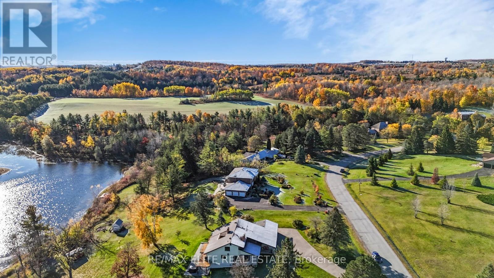 9 Island Lake Drive, Whitchurch-Stouffville, Ontario  L4A 3G7 - Photo 49 - N12489158