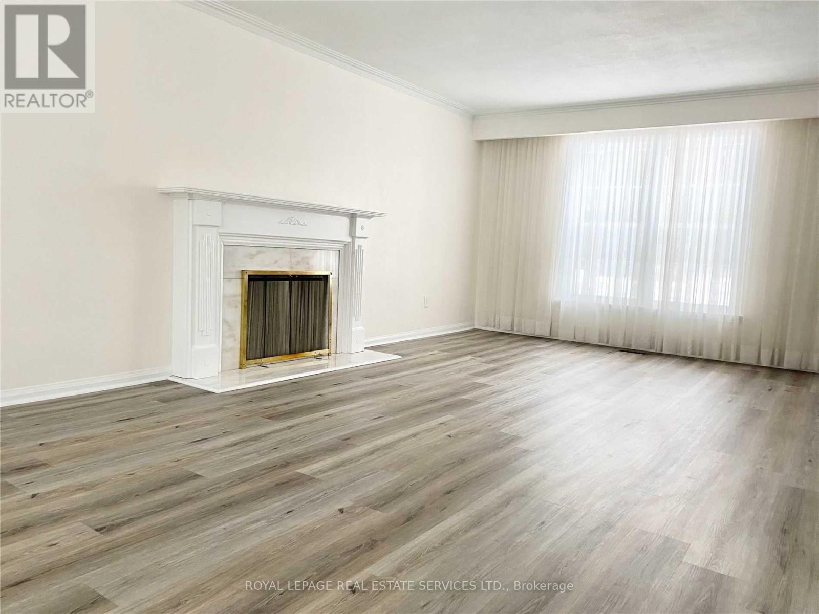 1268 Cleaver Drive, Oakville, Ontario  L6J 1W3 - Photo 2 - W12489120