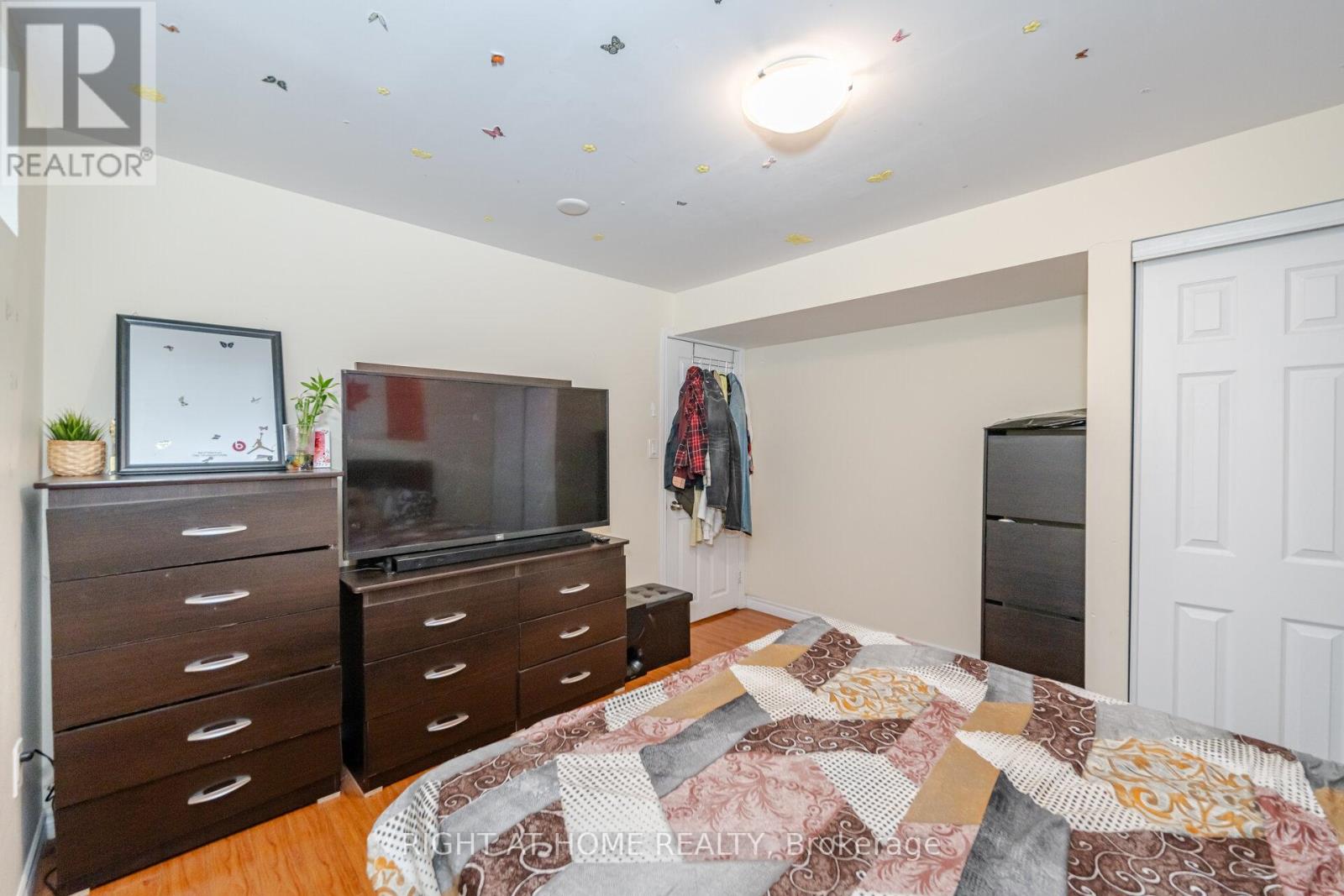 Basement - 30 Queen Mary Drive, Brampton, Ontario  L7A 1X7 - Photo 5 - W12489156