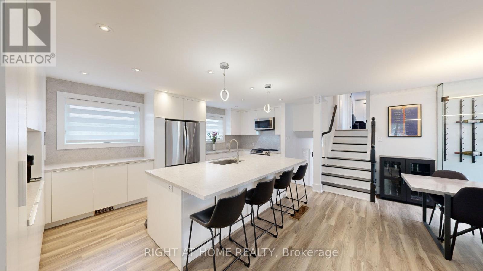 1492 Agnew Road, Mississauga, Ontario  L5J 3G9 - Photo 5 - W12407372