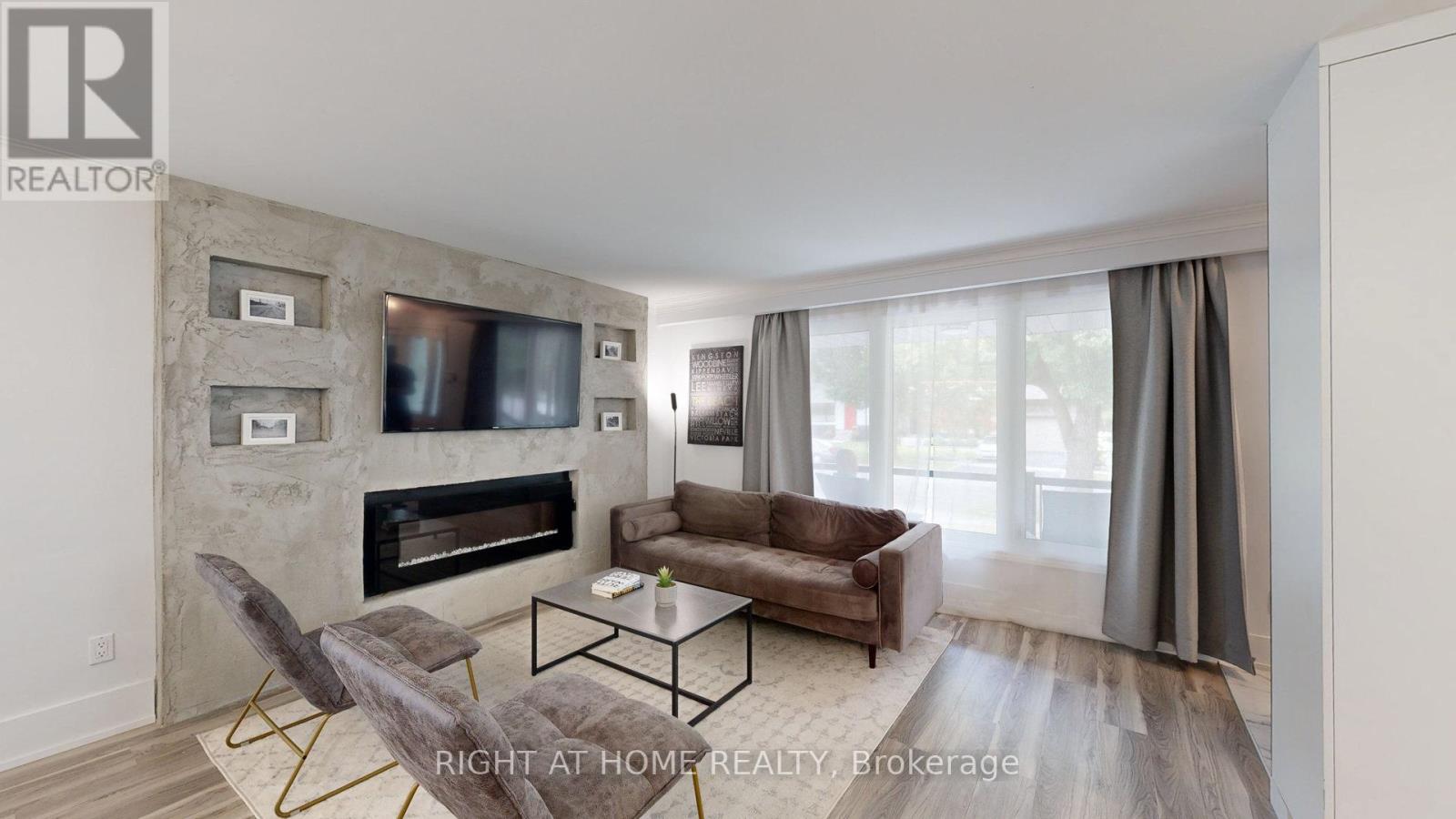 1492 Agnew Road, Mississauga, Ontario  L5J 3G9 - Photo 4 - W12407372