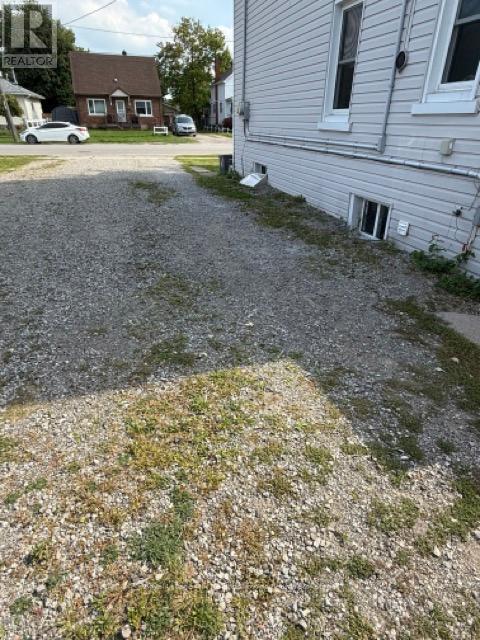 4143 Welland Street, Niagara Falls, Ontario  L2G 6J9 - Photo 15 - X12489124