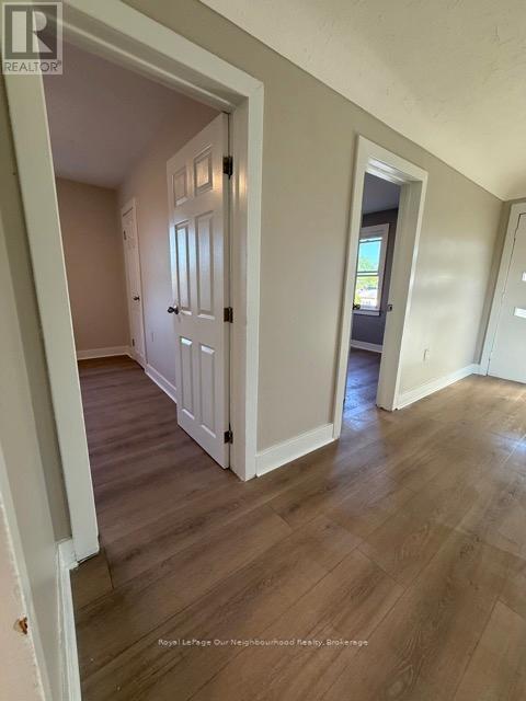 4143 Welland Street, Niagara Falls, Ontario  L2G 6J9 - Photo 8 - X12489124