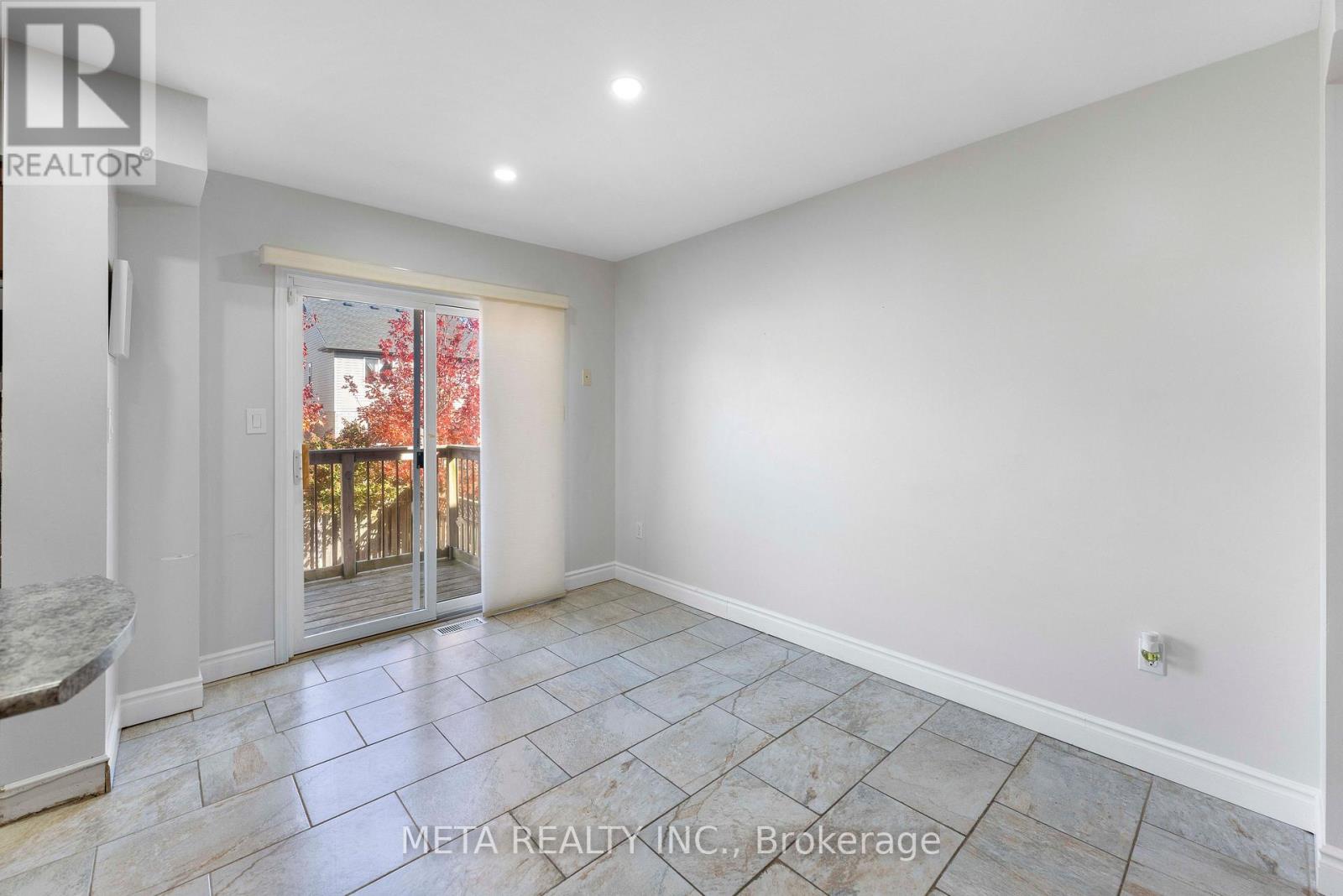 159 Lynch Circle, Guelph, Ontario  N1L 1R7 - Photo 10 - X12489130