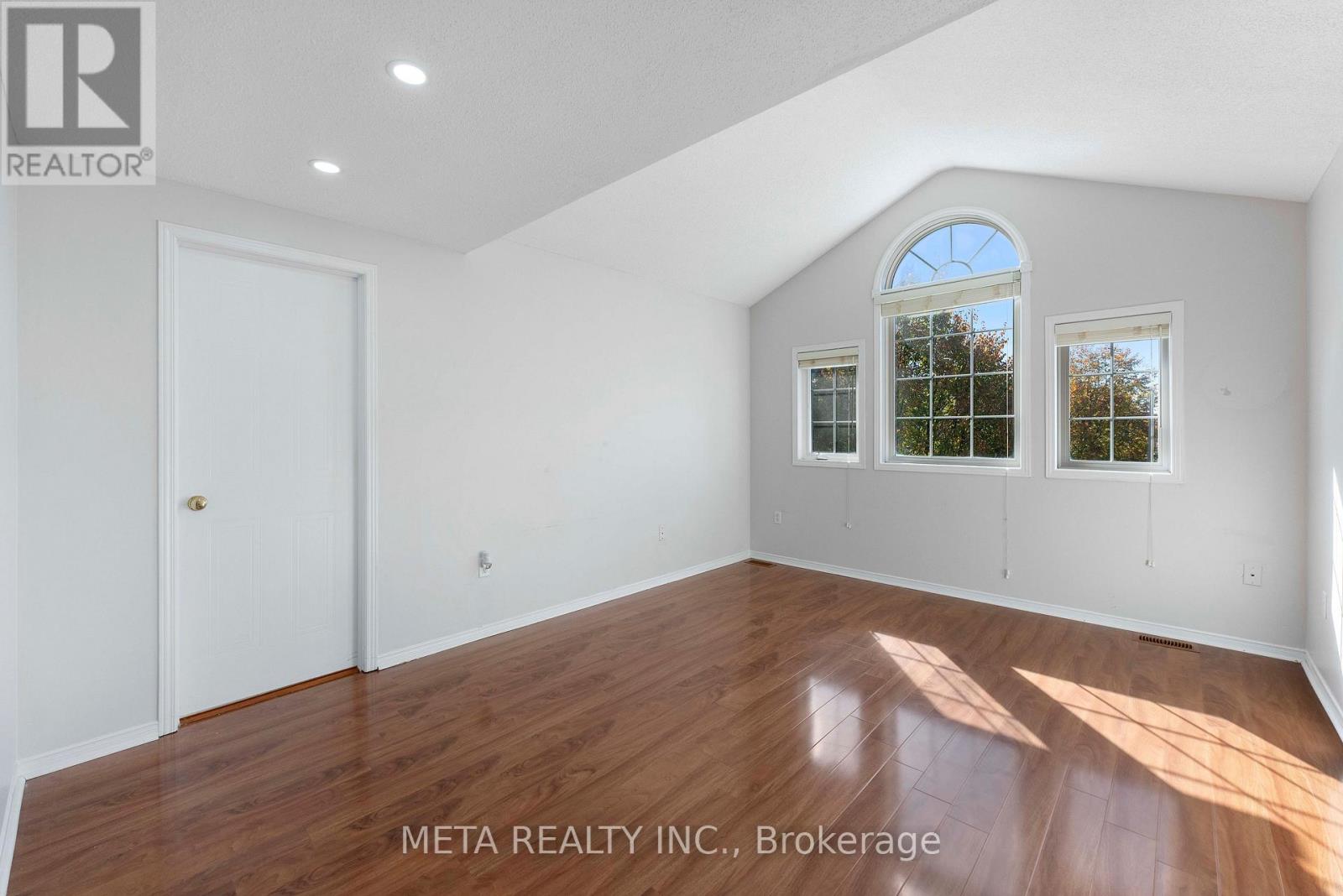 159 Lynch Circle, Guelph, Ontario  N1L 1R7 - Photo 15 - X12489130