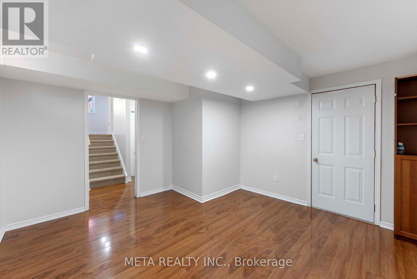 159 Lynch Circle, Guelph, Ontario  N1L 1R7 - Photo 23 - X12489130