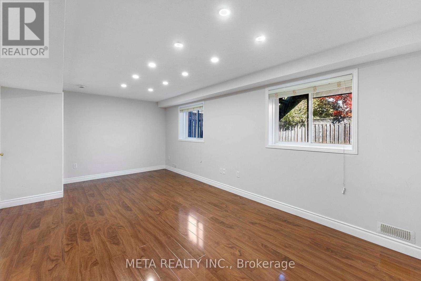 159 Lynch Circle, Guelph, Ontario  N1L 1R7 - Photo 26 - X12489130