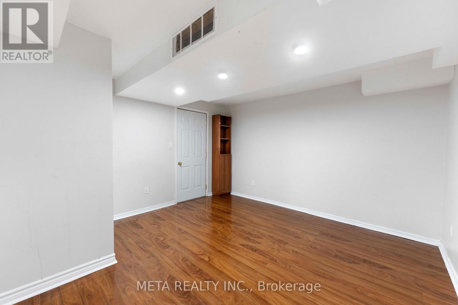 159 Lynch Circle, Guelph, Ontario  N1L 1R7 - Photo 27 - X12489130