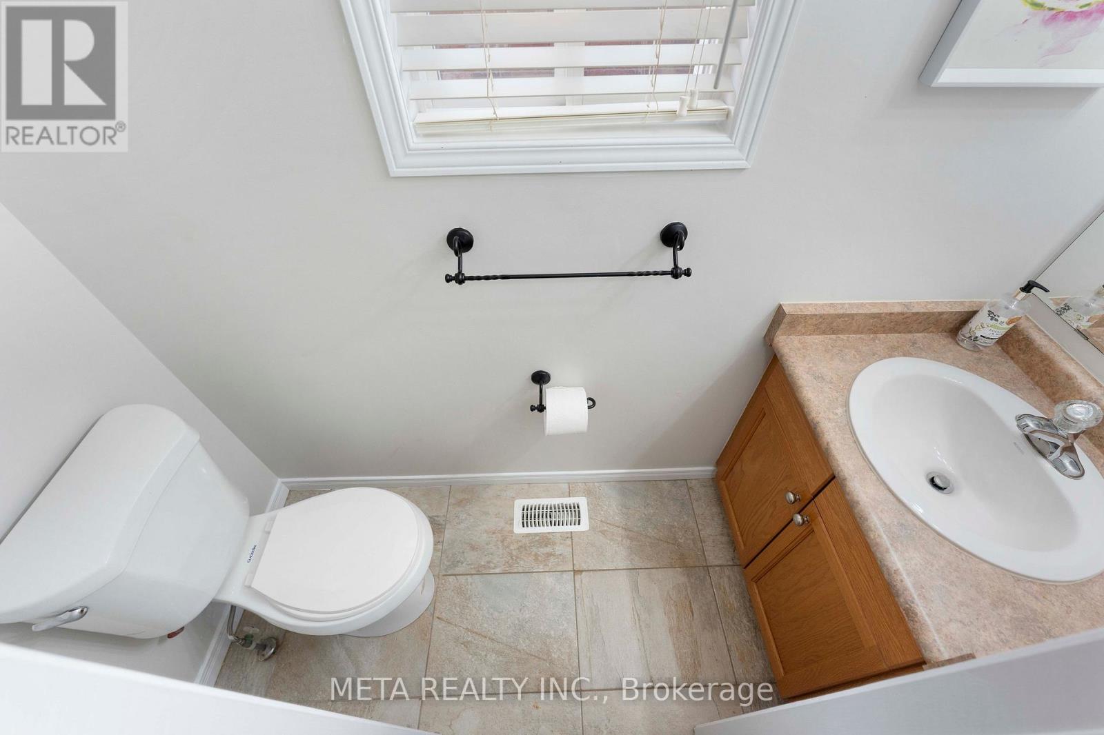 159 Lynch Circle, Guelph, Ontario  N1L 1R7 - Photo 33 - X12489130