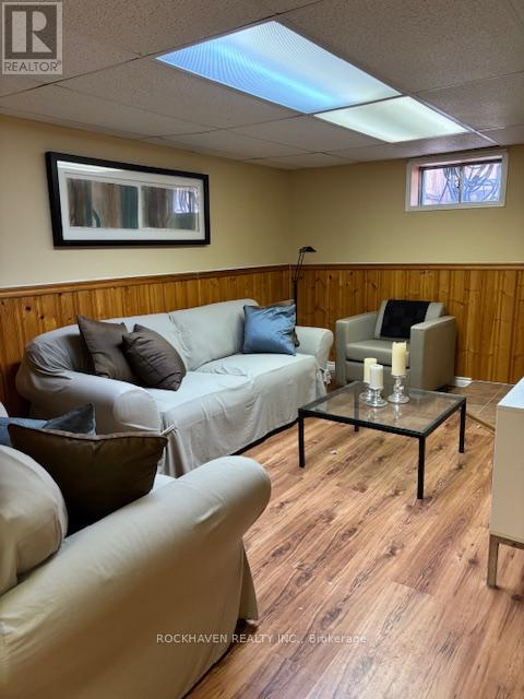 98 Fellowes Crescent, Hamilton, Ontario  L8B 0M7 - Photo 13 - X12489134