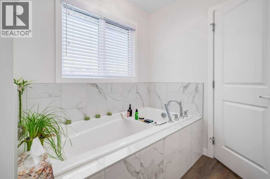 240 Magnolia Heath Se, Calgary, Alberta  T3M 3A2 - Photo 26 - A2266145