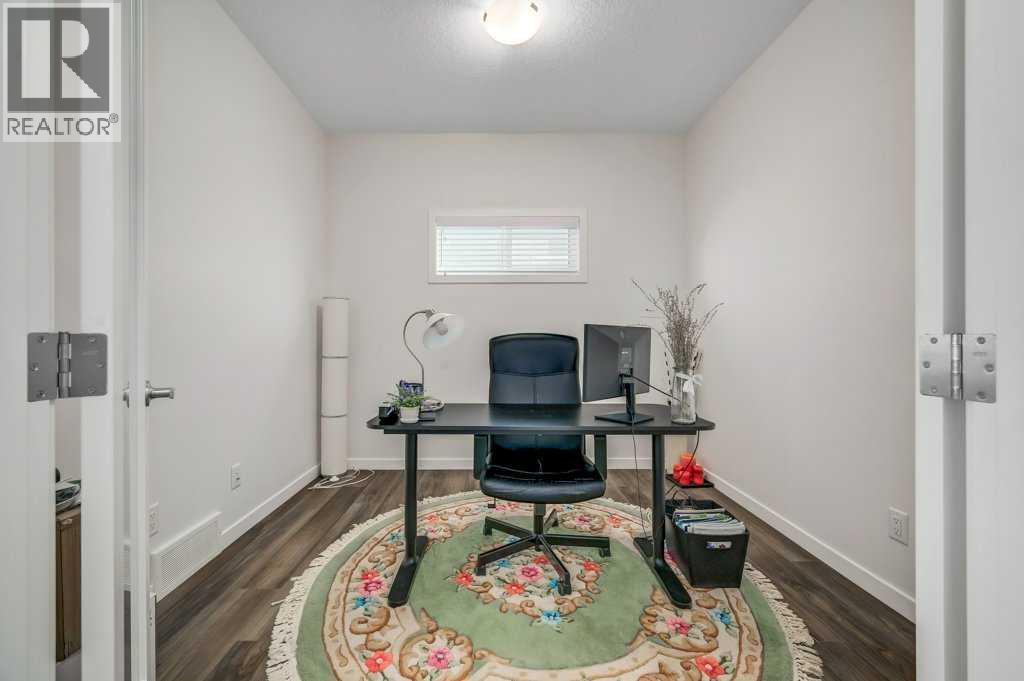 240 Magnolia Heath Se, Calgary, Alberta  T3M 3A2 - Photo 12 - A2266145