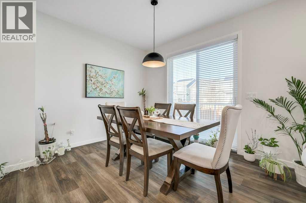 240 Magnolia Heath Se, Calgary, Alberta  T3M 3A2 - Photo 9 - A2266145