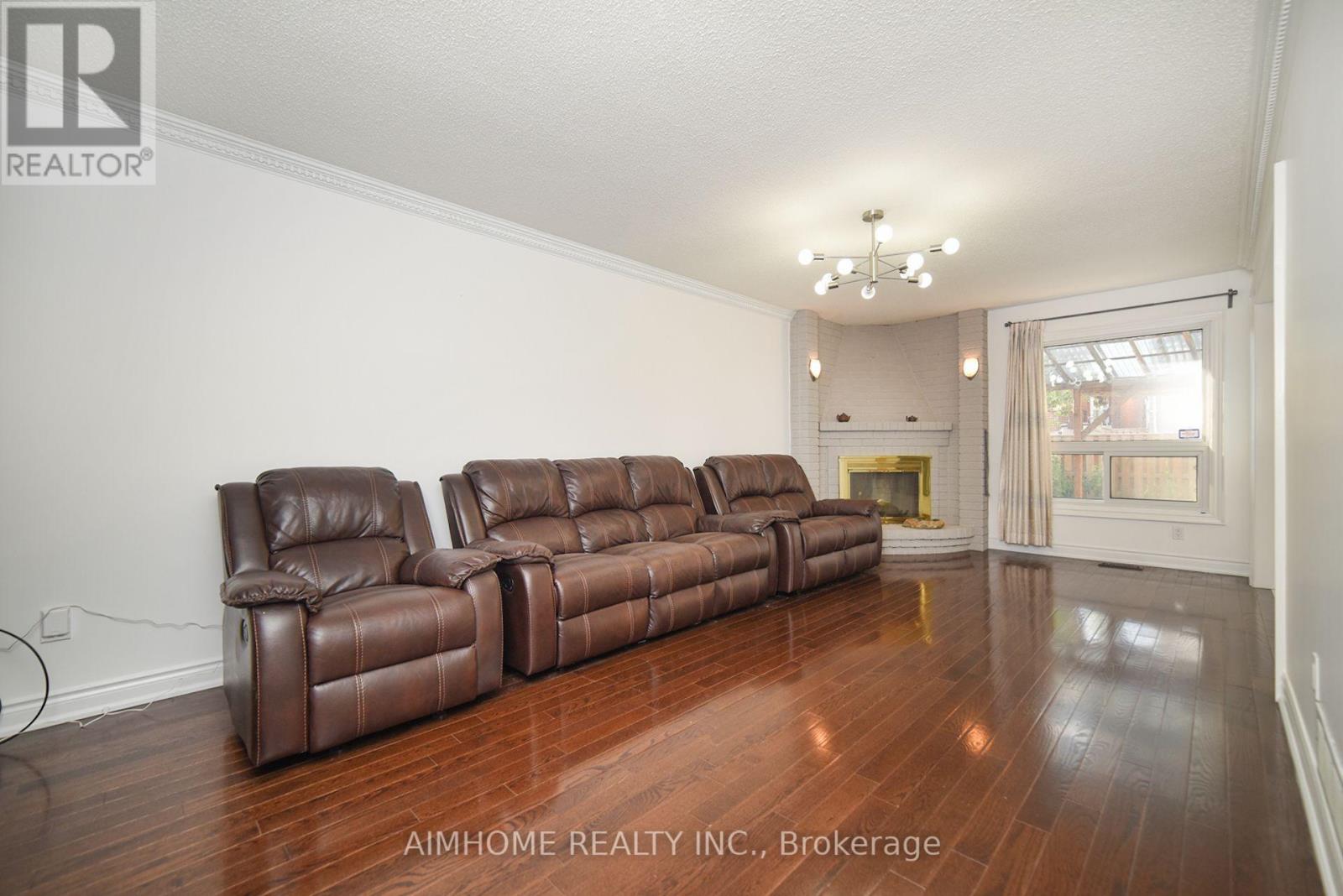 213 Hupfield Trail, Toronto, Ontario  M1B 4L8 - Photo 16 - E12486577