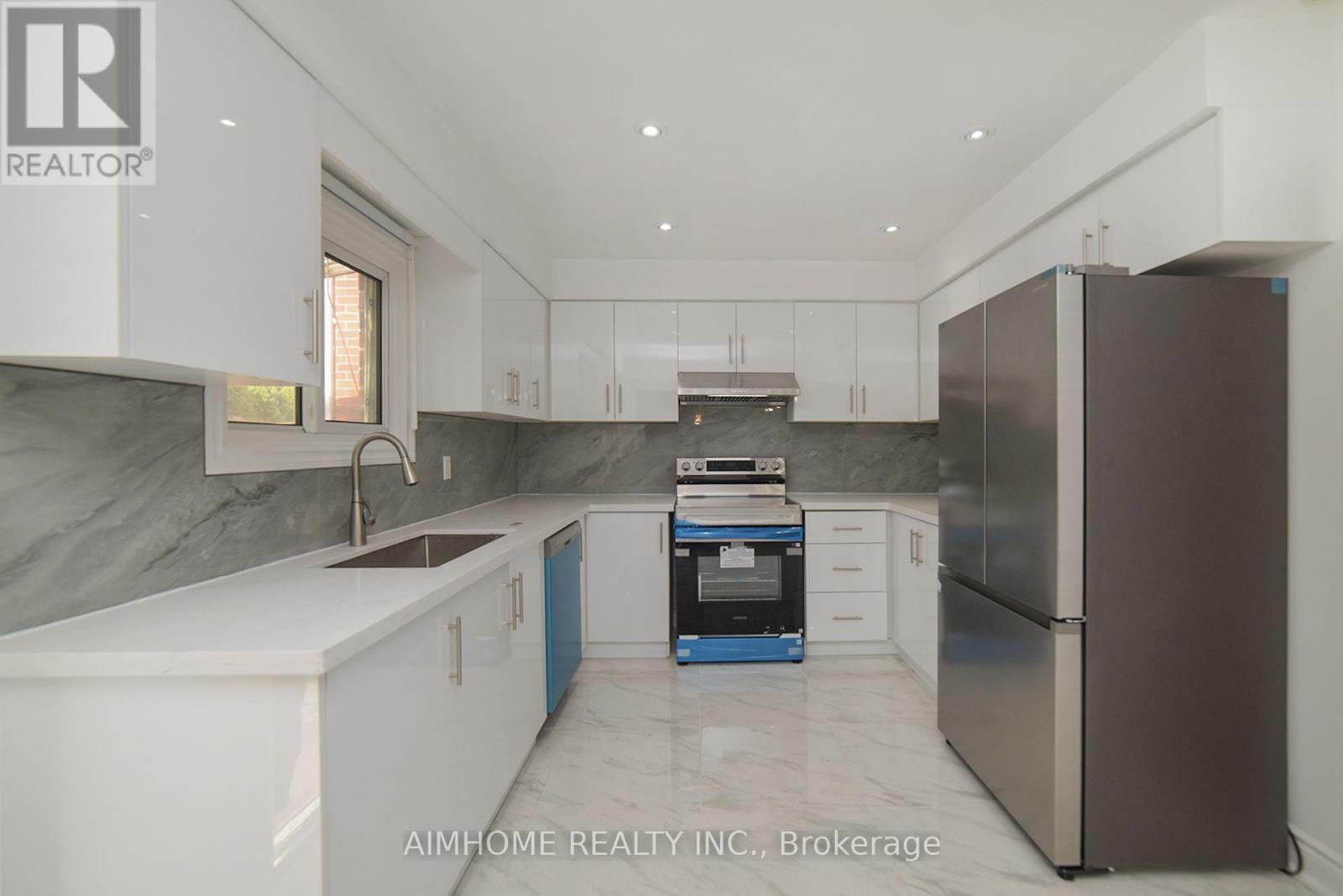 213 Hupfield Trail, Toronto, Ontario  M1B 4L8 - Photo 19 - E12486577