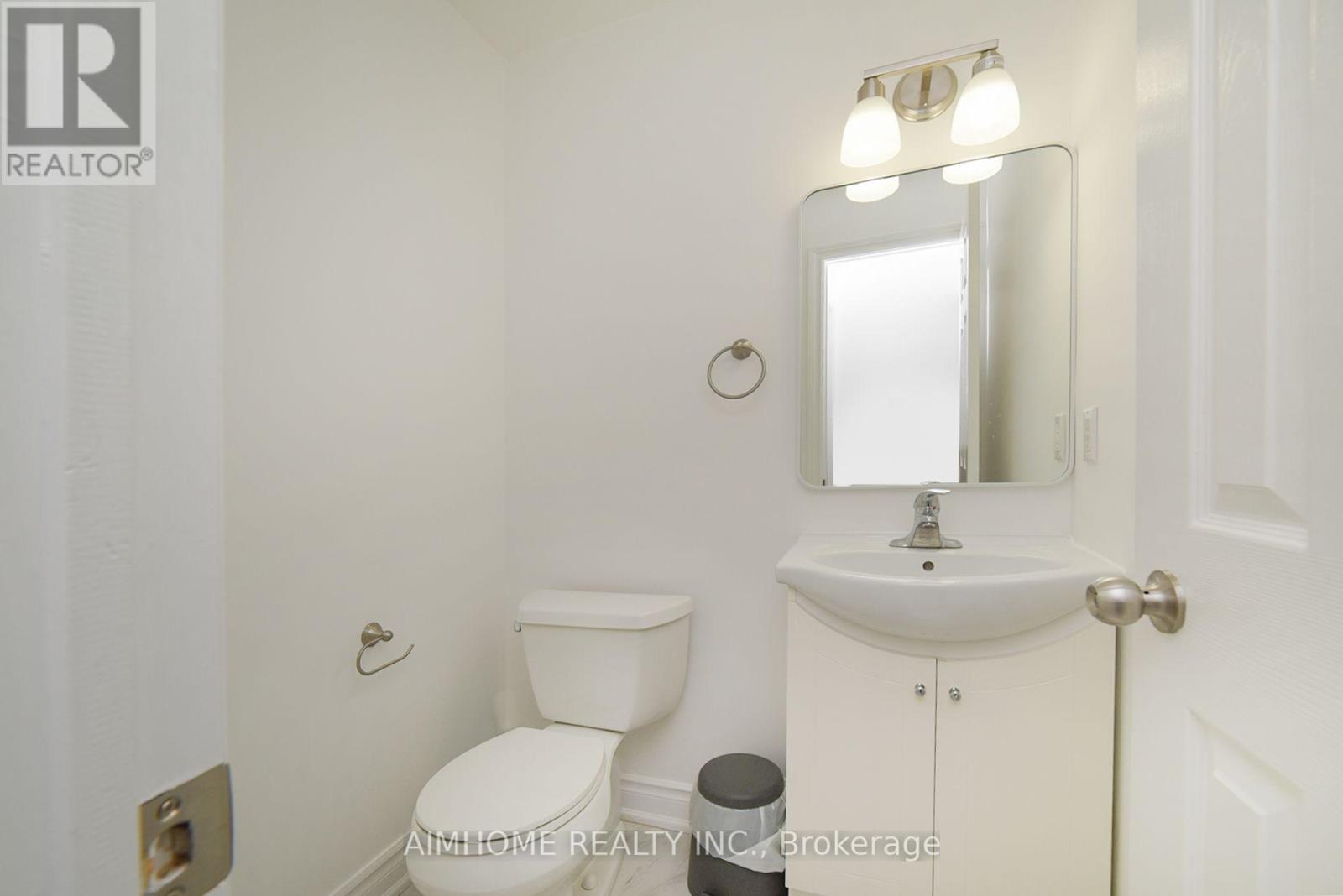 213 Hupfield Trail, Toronto, Ontario  M1B 4L8 - Photo 8 - E12486577