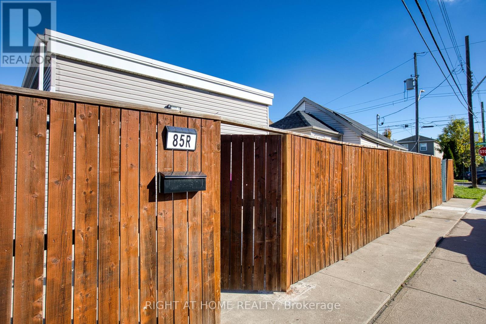 Unknown Address, ,     - Photo 3 - X12475180