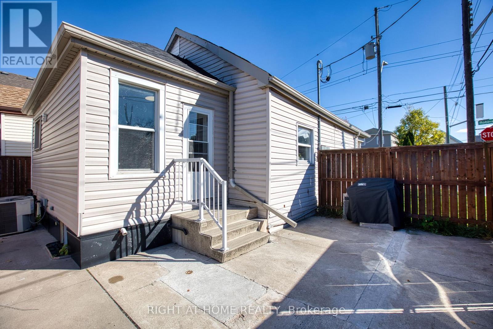 Unknown Address, ,     - Photo 6 - X12475180