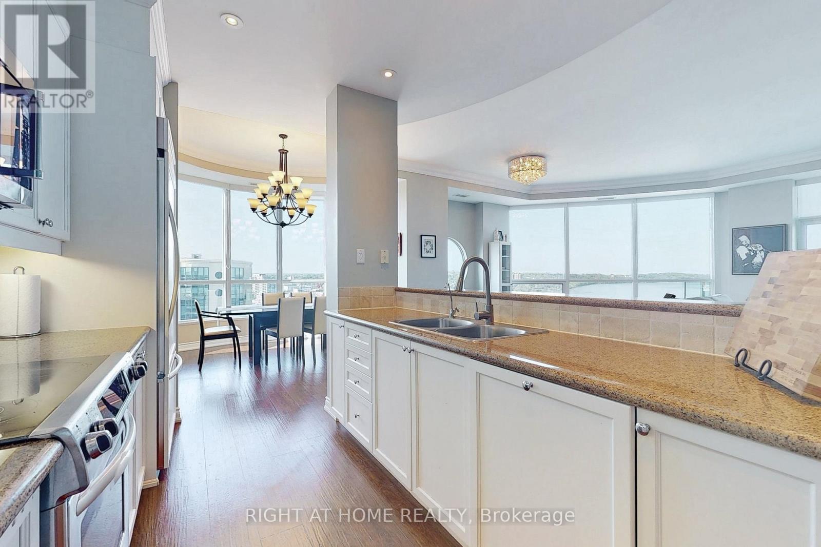 Ph06 - 37 Ellen Street, Barrie (Lakeshore), Ontario  L0K 1S0 - Photo 19 - S12489174