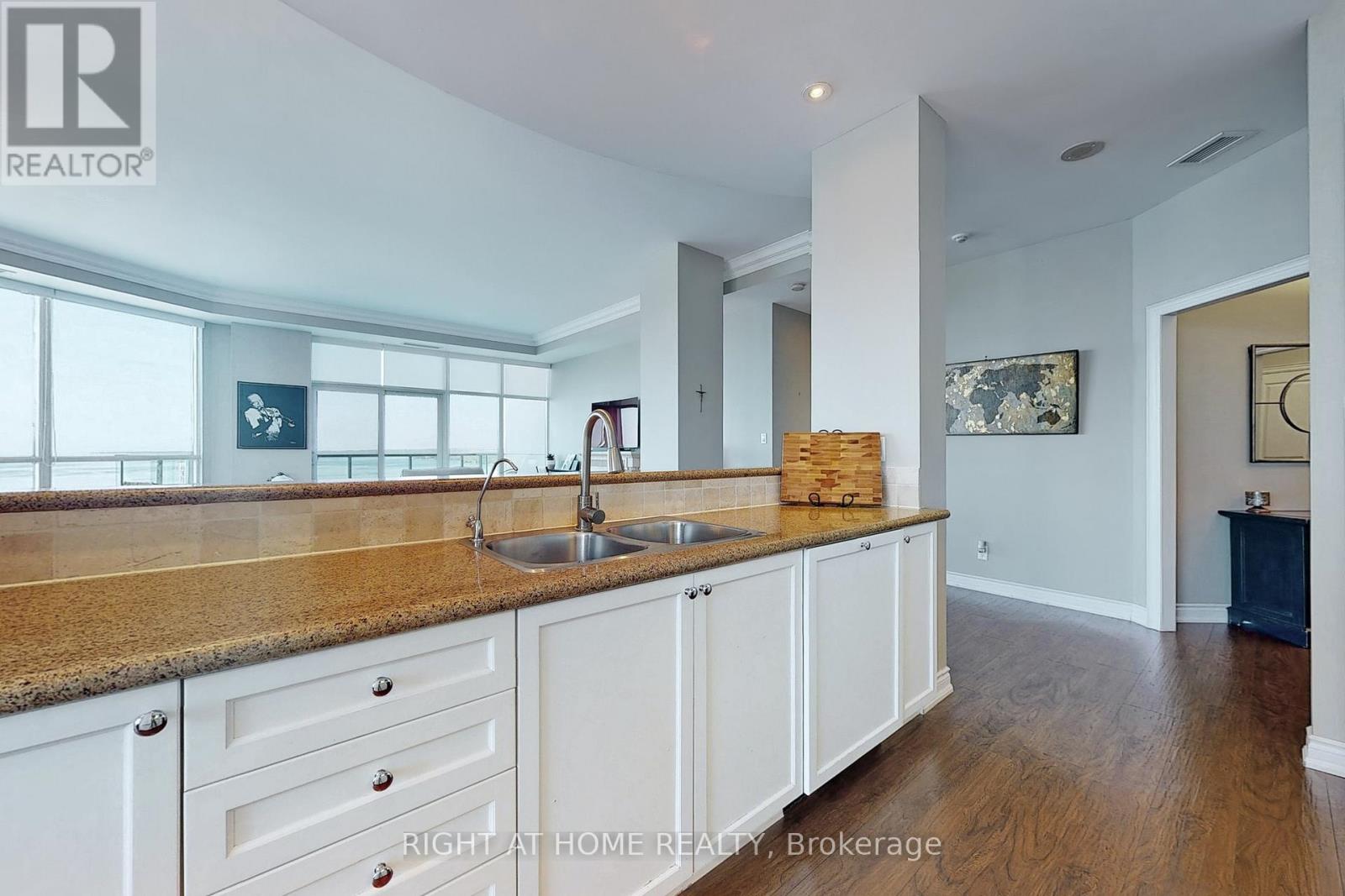 Ph06 - 37 Ellen Street, Barrie (Lakeshore), Ontario  L0K 1S0 - Photo 20 - S12489174