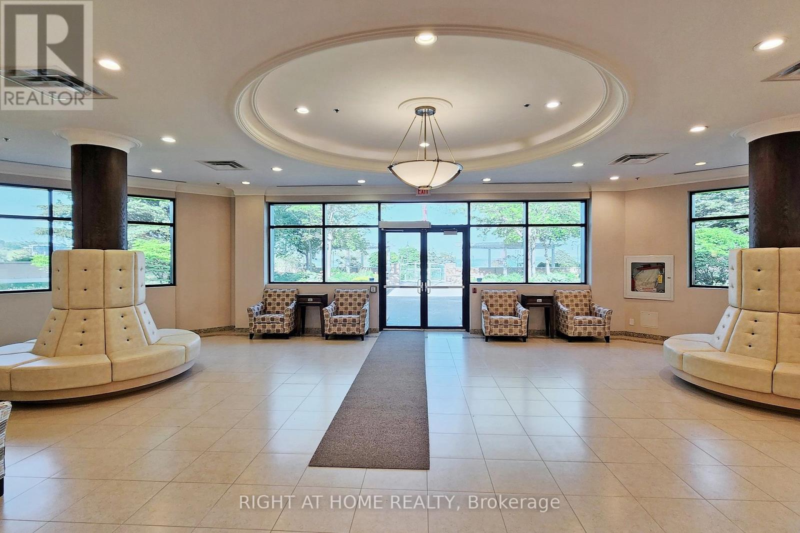 Ph06 - 37 Ellen Street, Barrie (Lakeshore), Ontario  L0K 1S0 - Photo 4 - S12489174