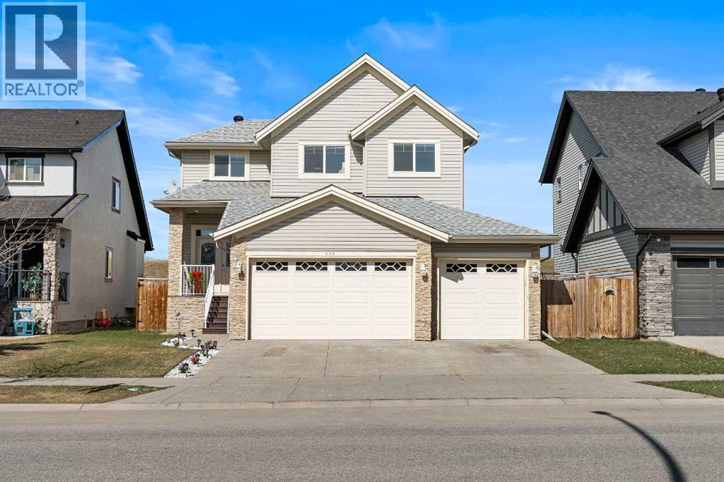 409 Kinniburgh Boulevard, Chestermere, Alberta  T1X 0P4 - Photo 1 - A2240092