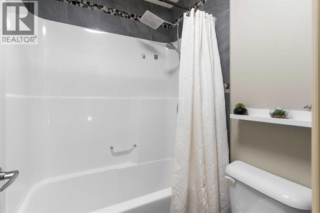 409 Kinniburgh Boulevard, Chestermere, Alberta  T1X 0P4 - Photo 26 - A2240092