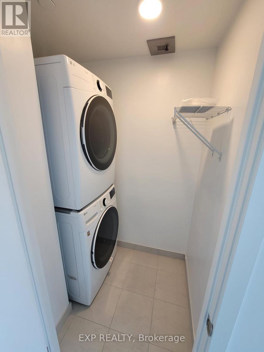 2203 - 395 Square One Drive, Mississauga, Ontario  L5B 0P6 - Photo 6 - W12462494