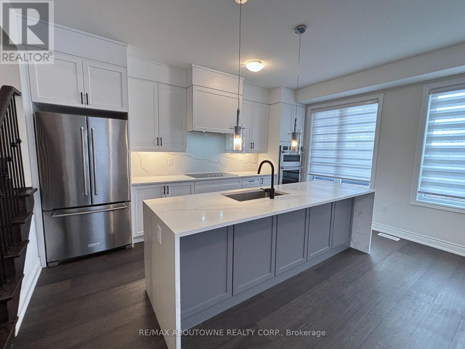 4 Bowbeer Road, Oakville, Ontario  L6H 0Z5 - Photo 17 - W12489178