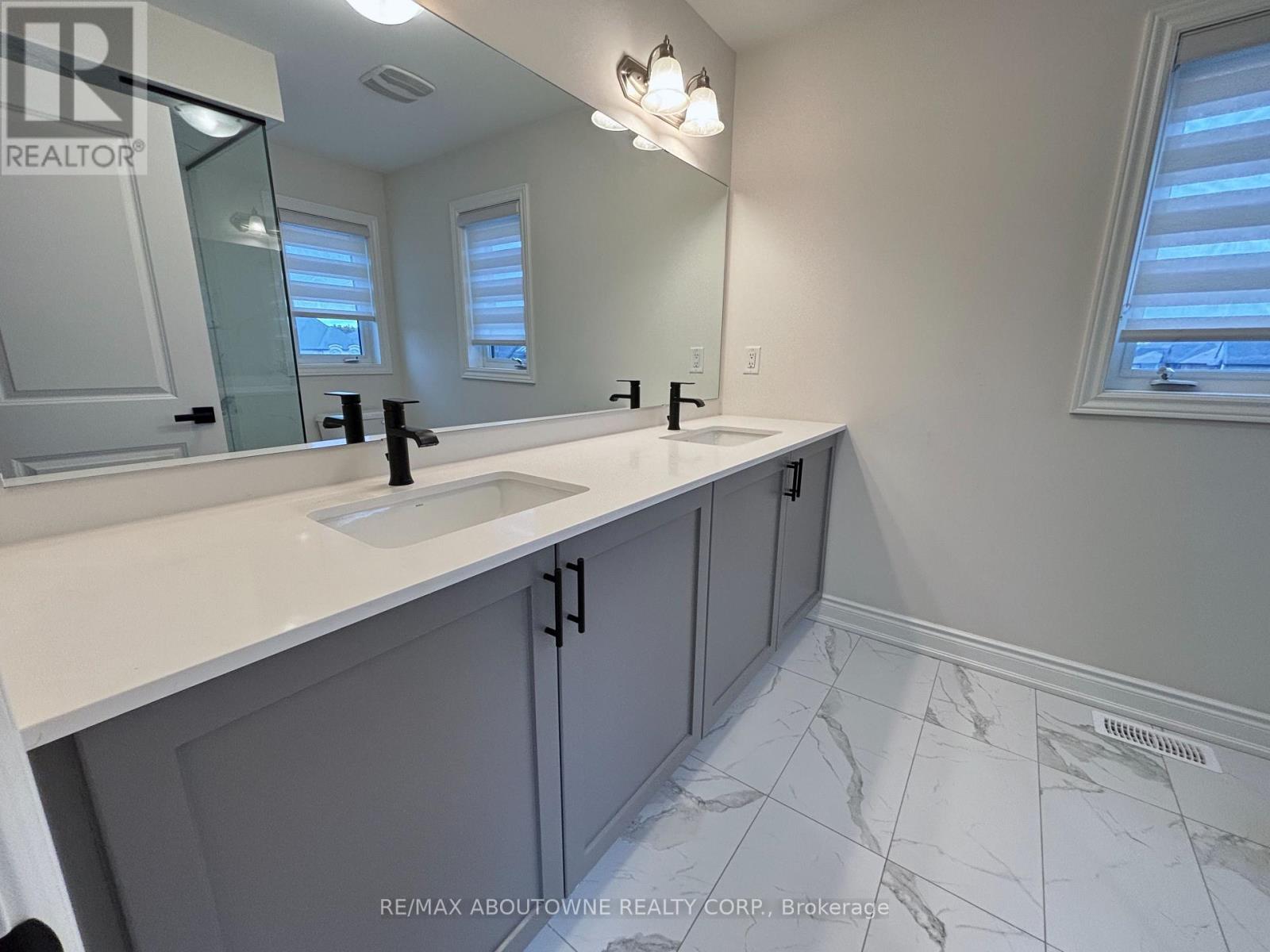 4 Bowbeer Road, Oakville, Ontario  L6H 0Z5 - Photo 29 - W12489178