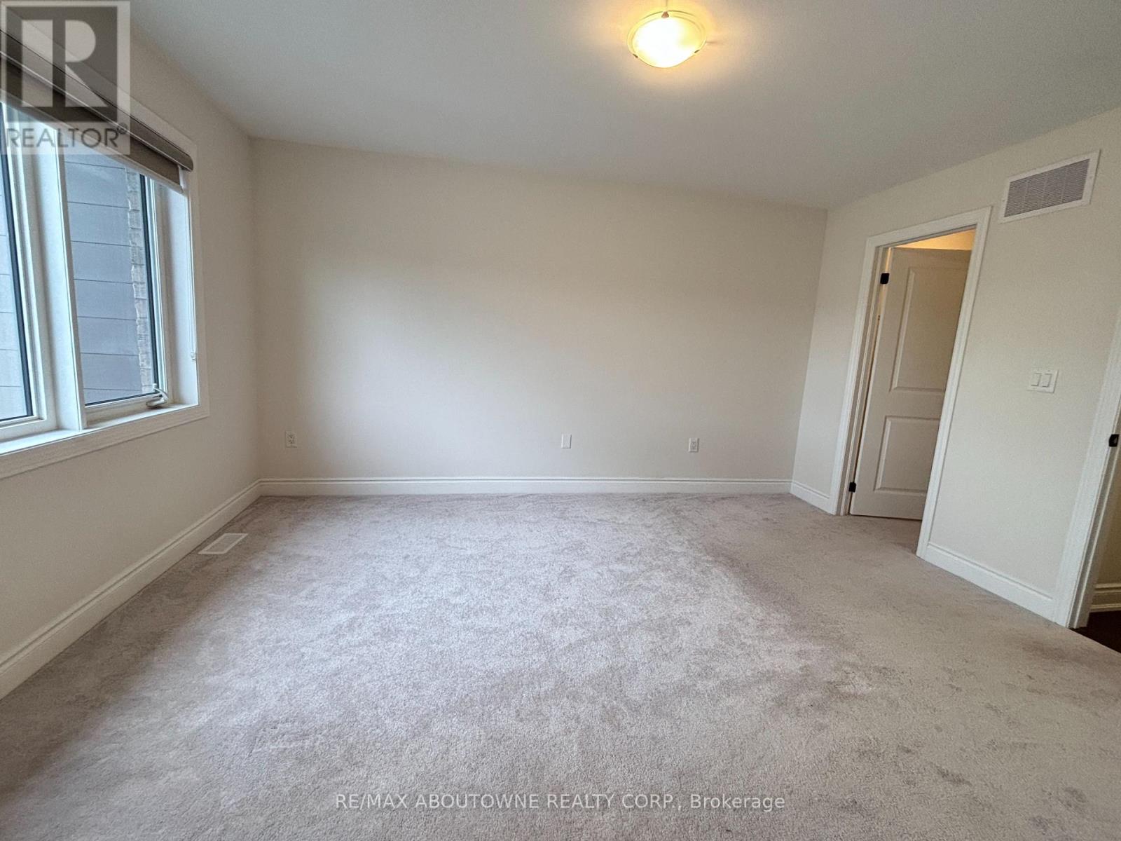 4 Bowbeer Road, Oakville, Ontario  L6H 0Z5 - Photo 31 - W12489178