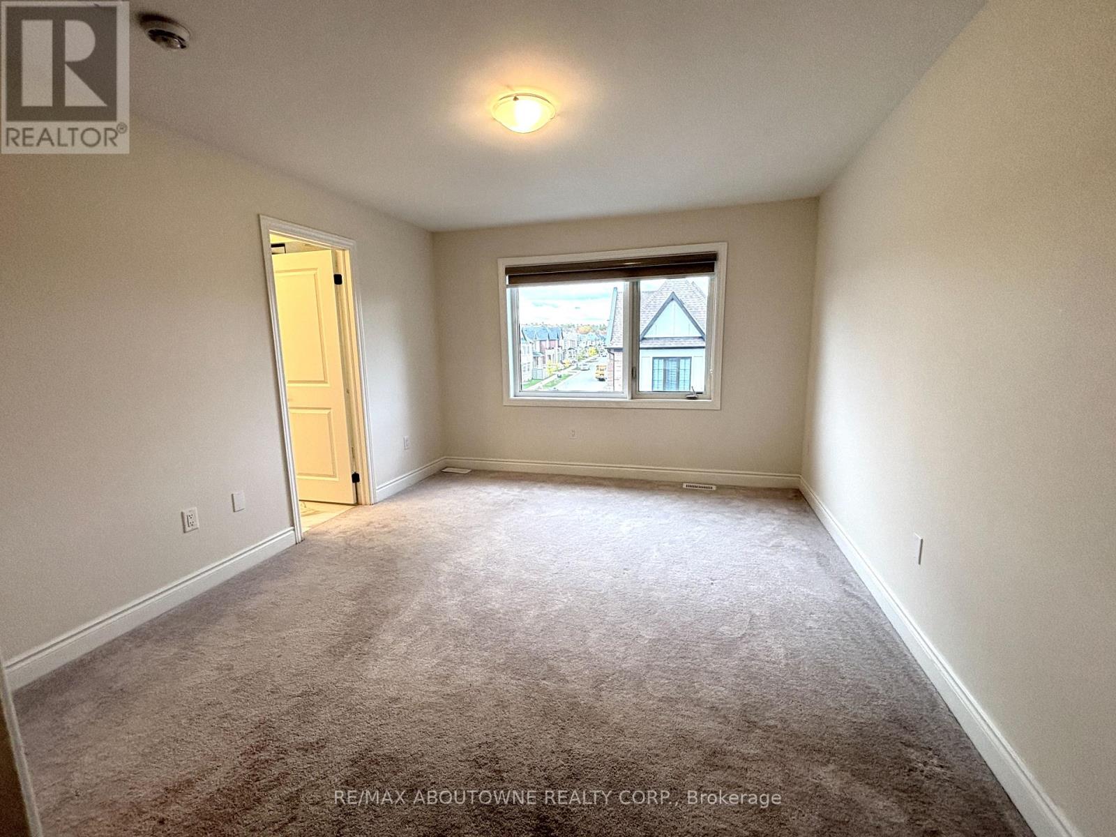 4 Bowbeer Road, Oakville, Ontario  L6H 0Z5 - Photo 33 - W12489178