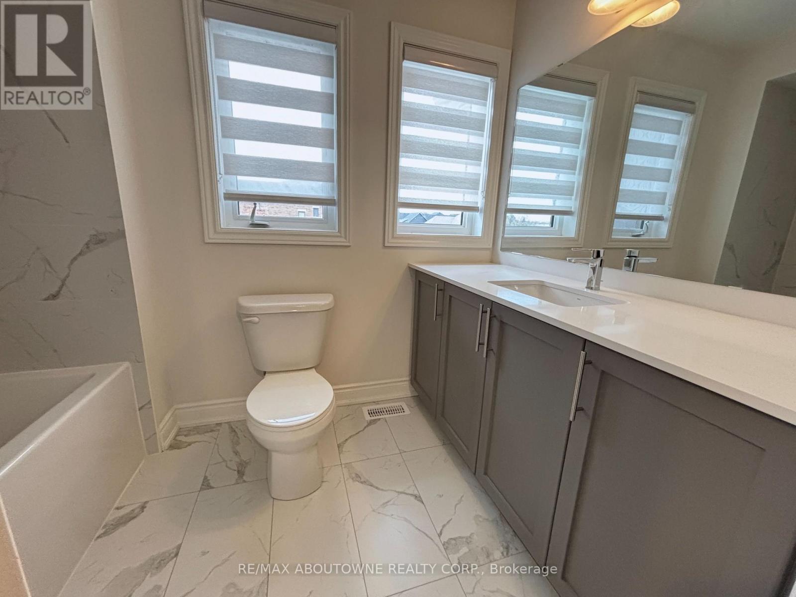 4 Bowbeer Road, Oakville, Ontario  L6H 0Z5 - Photo 39 - W12489178