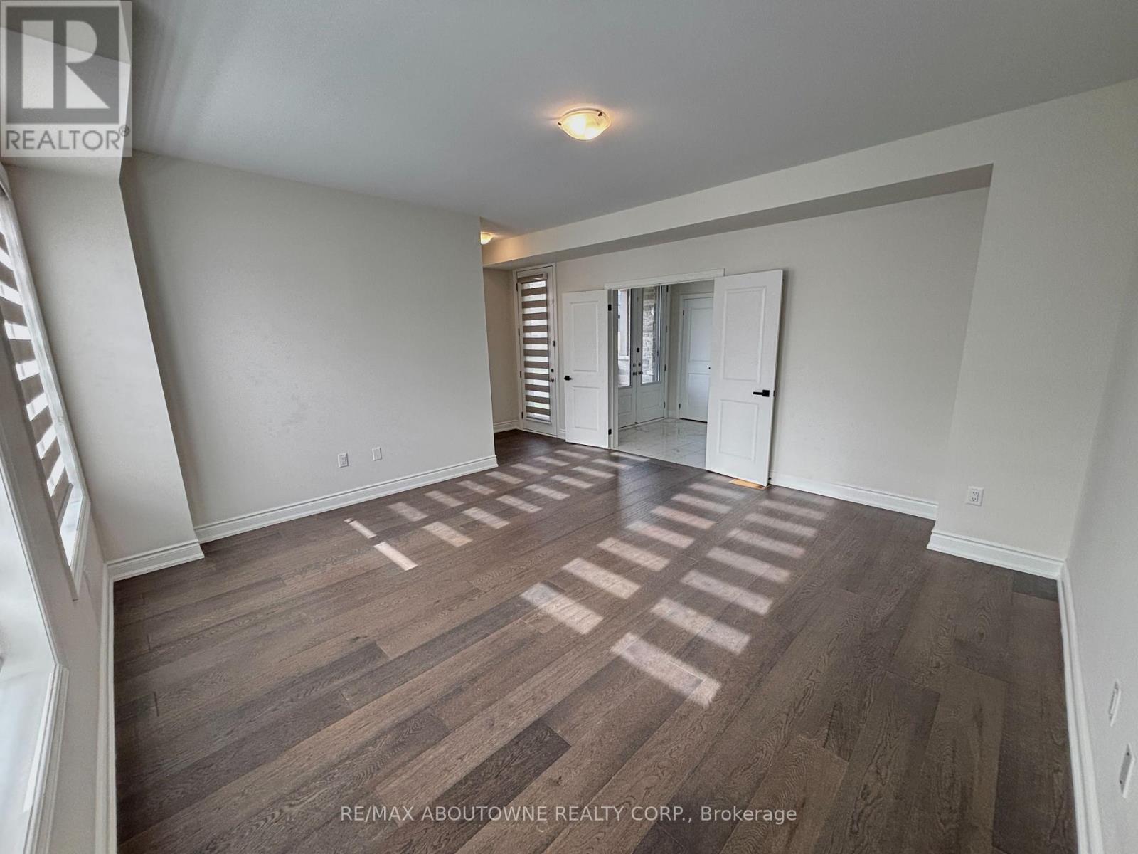 4 Bowbeer Road, Oakville, Ontario  L6H 0Z5 - Photo 45 - W12489178