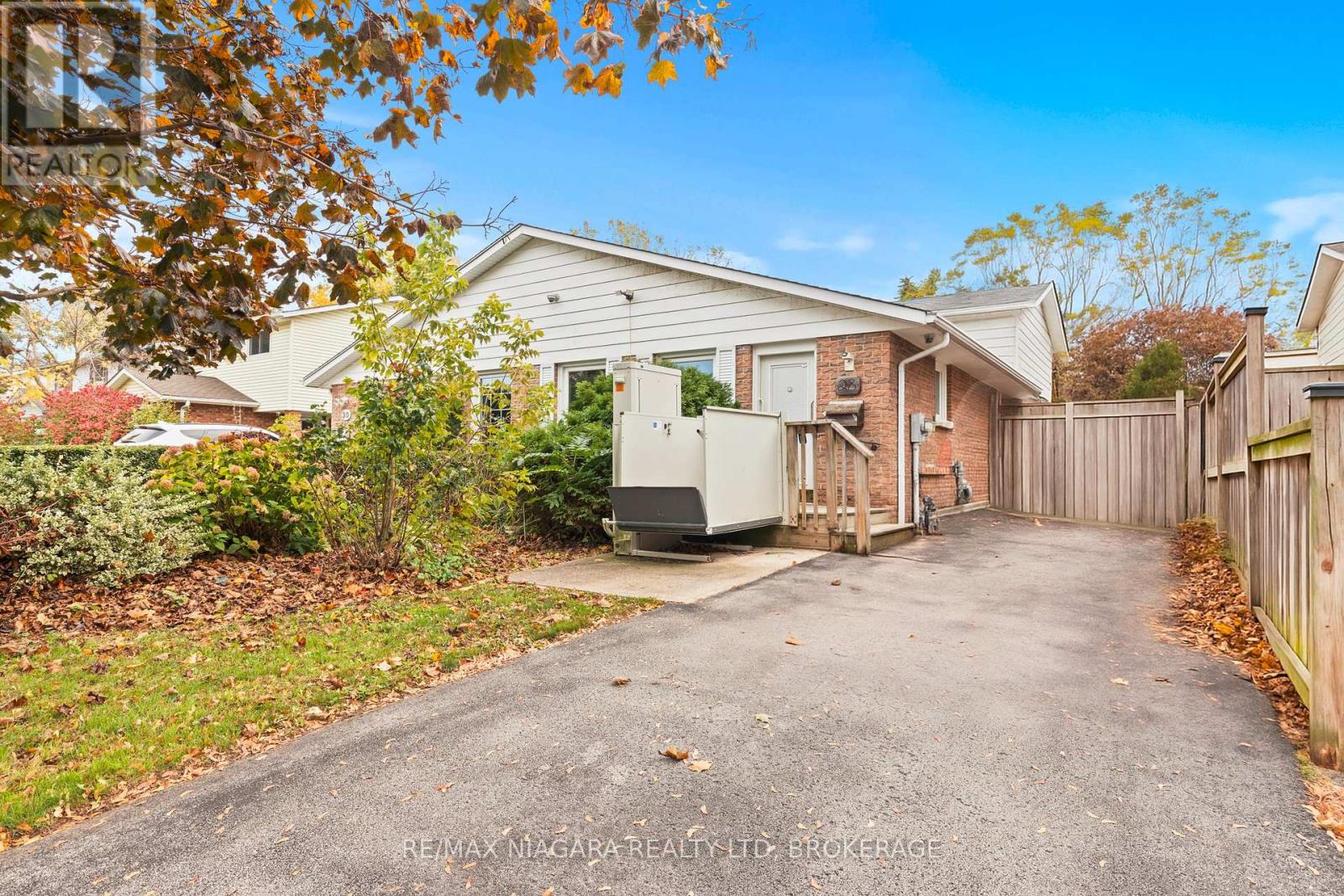 28 RUNCORN STREET, St. Catharines, Ontario