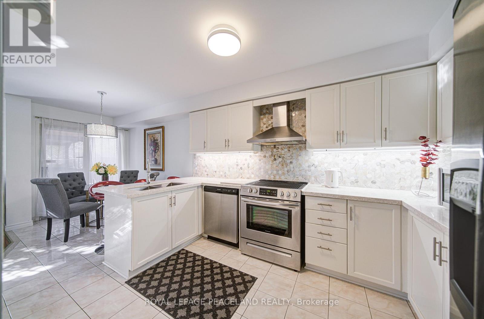 14 Oglevie Drive, Whitby, Ontario  L1R 2Y4 - Photo 11 - E12467362