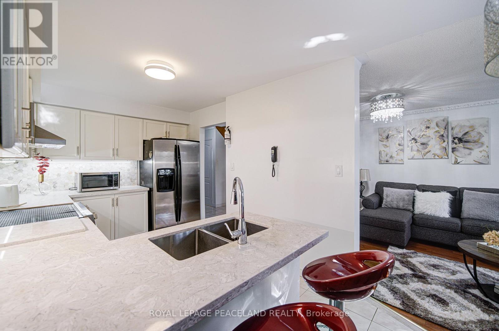 14 Oglevie Drive, Whitby, Ontario  L1R 2Y4 - Photo 13 - E12467362