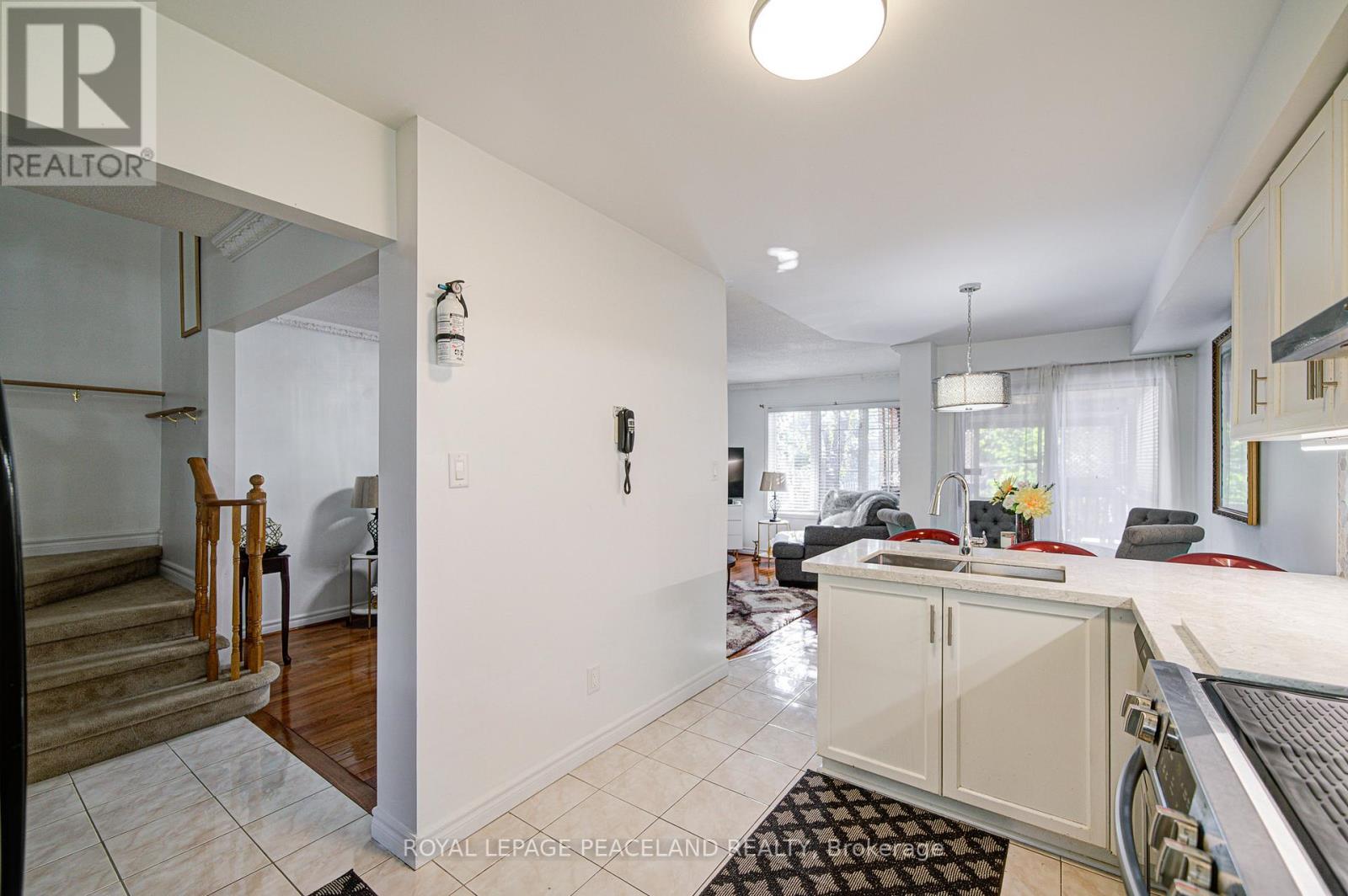 14 Oglevie Drive, Whitby, Ontario  L1R 2Y4 - Photo 16 - E12467362