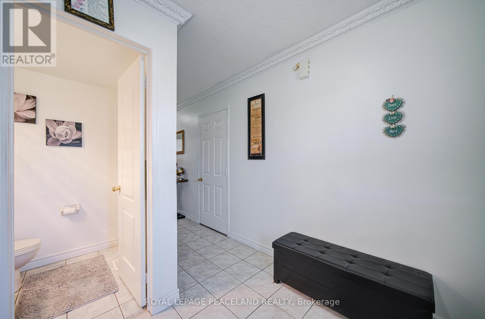 14 Oglevie Drive, Whitby, Ontario  L1R 2Y4 - Photo 7 - E12467362