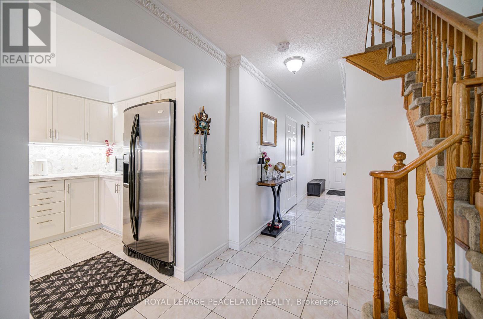 14 Oglevie Drive, Whitby, Ontario  L1R 2Y4 - Photo 9 - E12467362