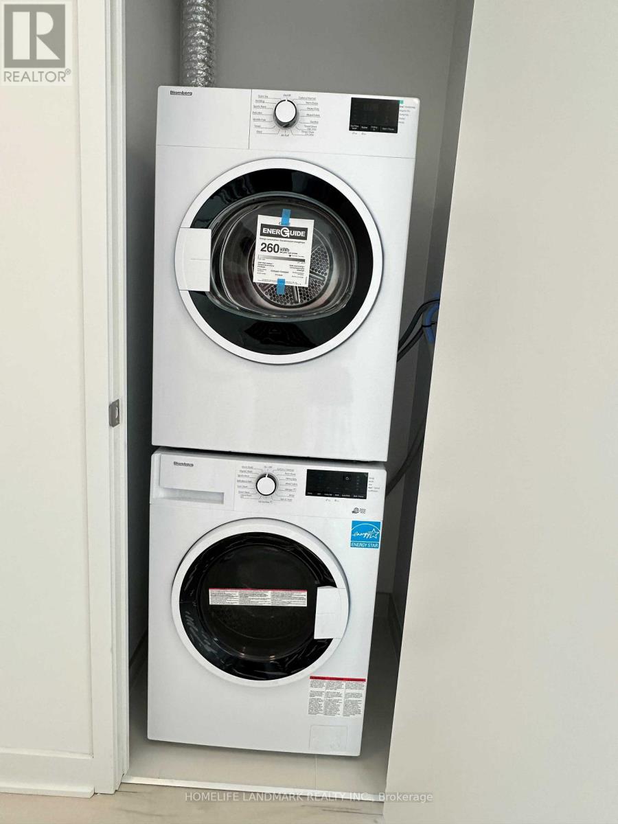 5005 - 3900 Confederation Parkway, Mississauga, Ontario  L5B 0M3 - Photo 13 - W12404444