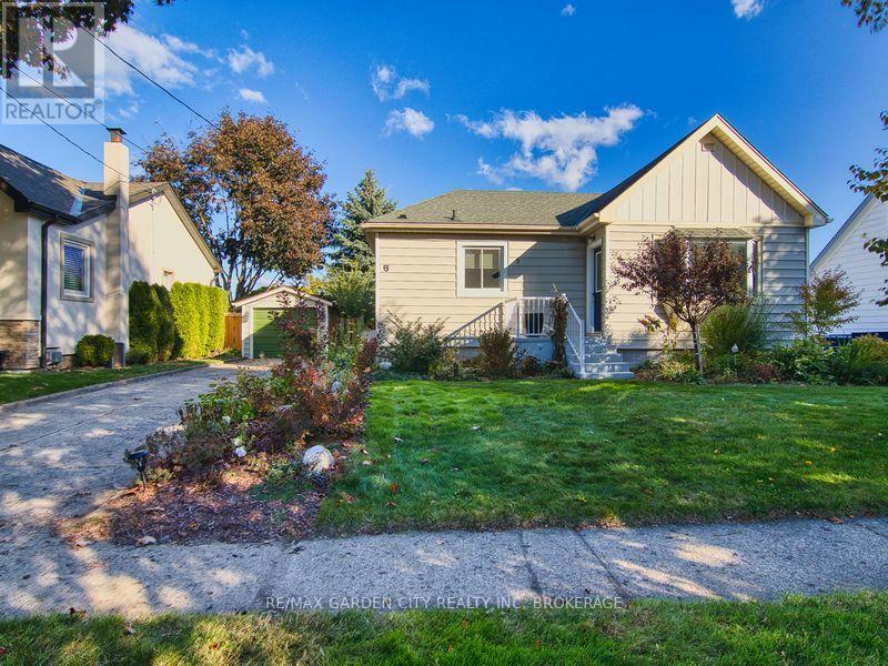 5 Hewko Street, St. Catharines, Ontario  L2N 2E2 - Photo 2 - X12488000